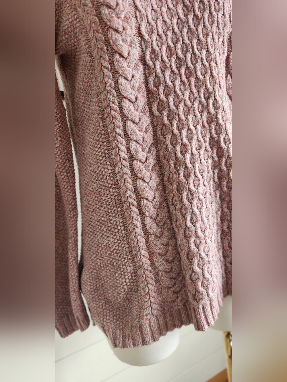 Talbots Dusty Pink Cable Knit Pullover Sweater. Size - M - Picture 8 of 8